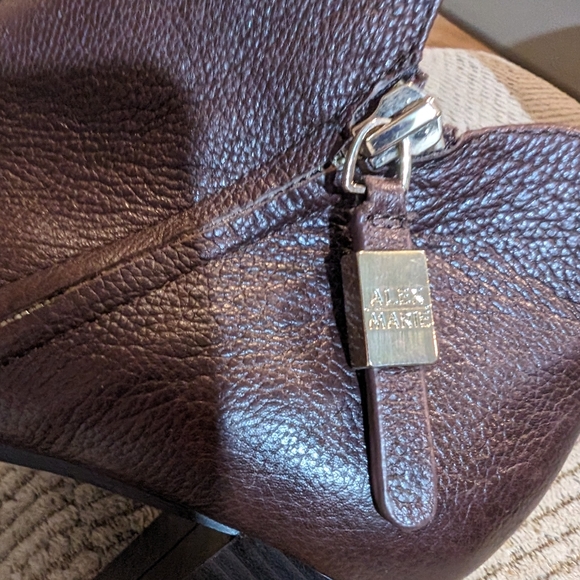 Alex Marie 6.5 rich chocolate pebble leather 2.5" stack heel gold zip side boots - Picture 7 of 10